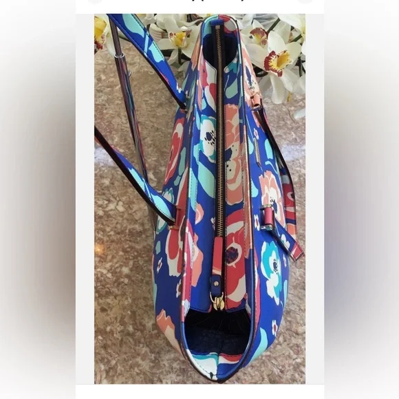 kate spade Jules Newbury Lane Cherry Floral Printed Vinyl Tote **NEW WITH TAGS** - Picture 6 of 12